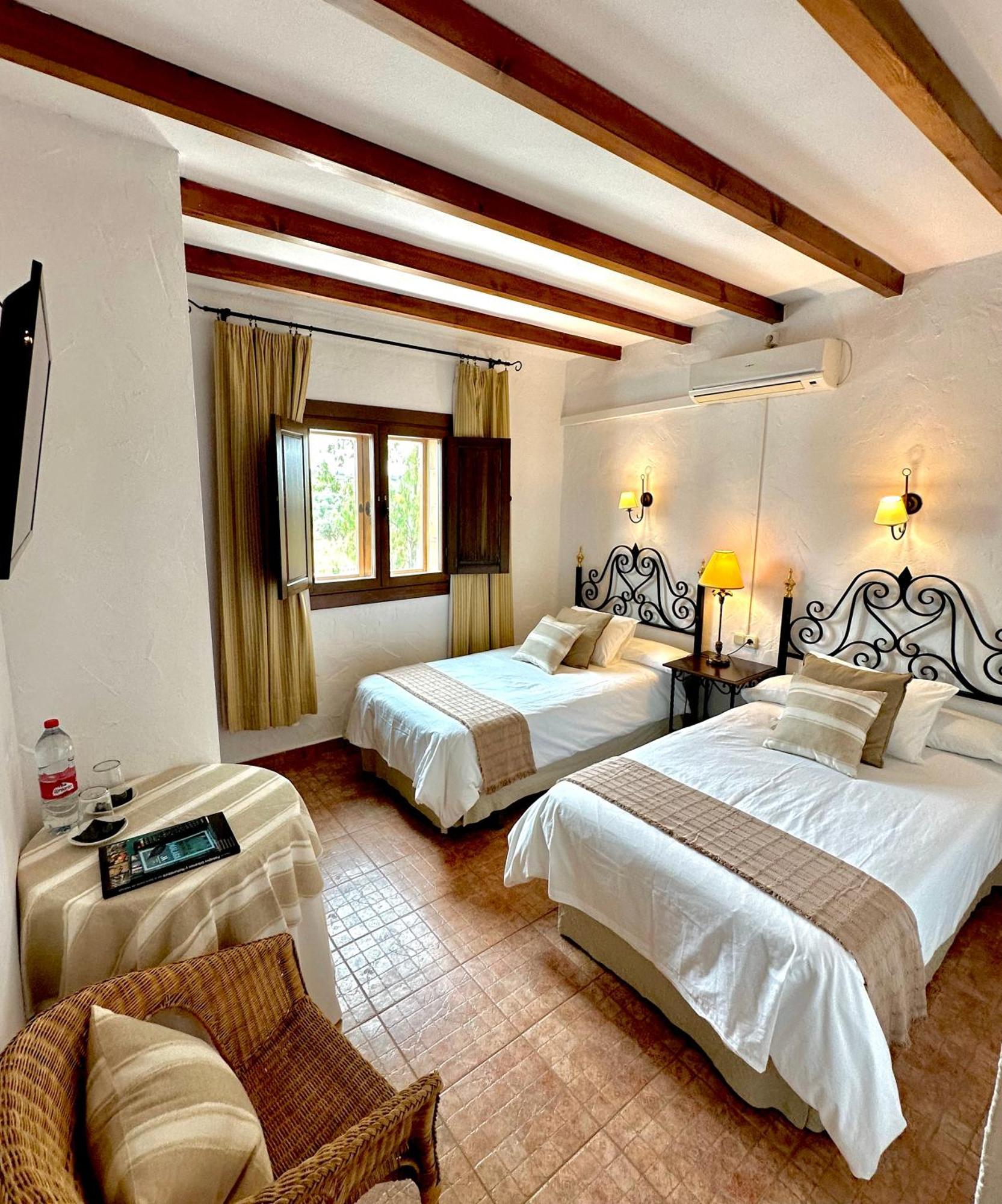 Hotel Rural La Paloma Villanueva de Tapia Eksteriør billede